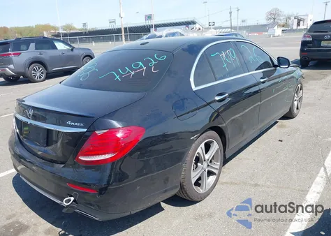 2017 Mercedes-Benz E 300 4Matic z USA, uszkodzony, nr VIN WDDZF4KB0HA096235